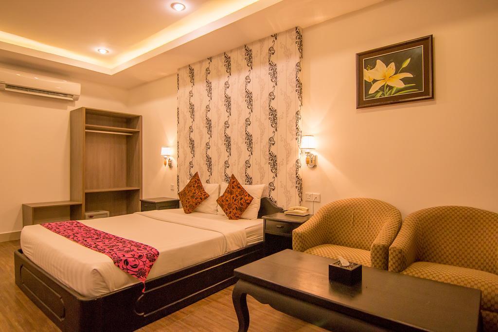Diamond Palace Hotel Phnom Penh Exterior foto